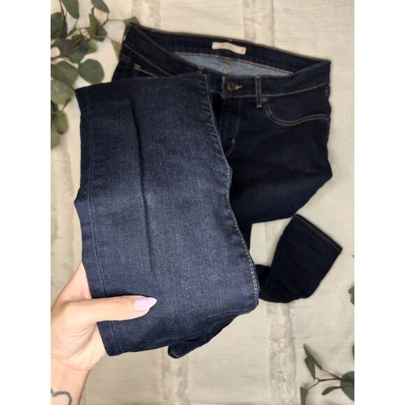 Levi's 711 Slim Jeans in Dark Blue - Picture 5 of 6